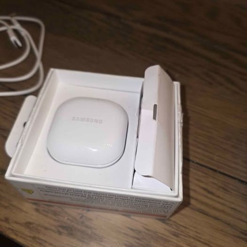 Samsung Galaxy Buds FE